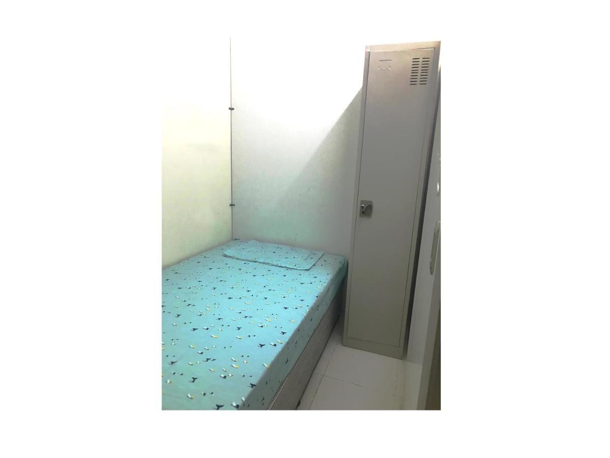 Deira Partition Room Дубай Экстерьер фото